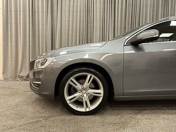 Volvo V60 2018 photo 4