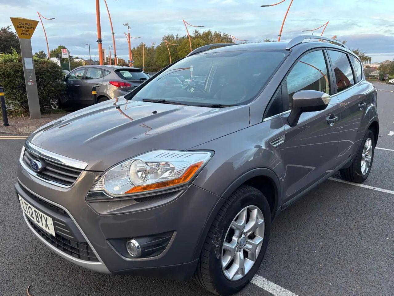 Ford Kuga 2012 photo 3