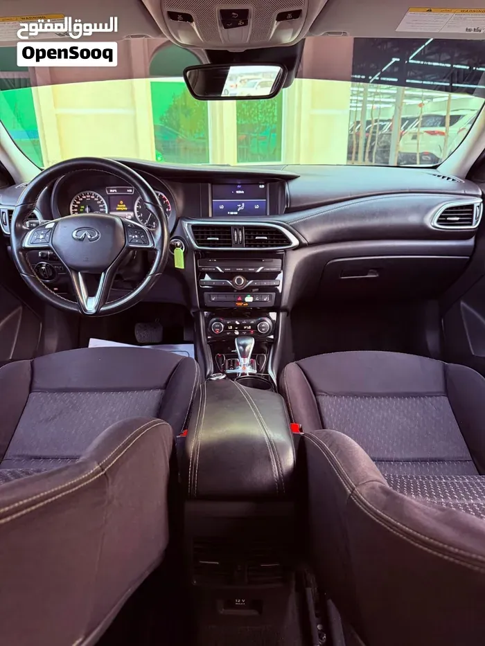 Infiniti Q30 2019 photo 4