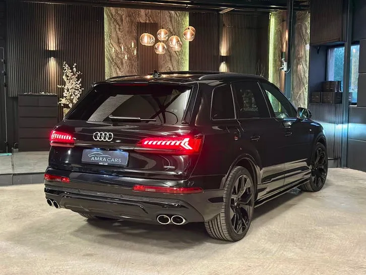Audi Q7 2023 photo 3