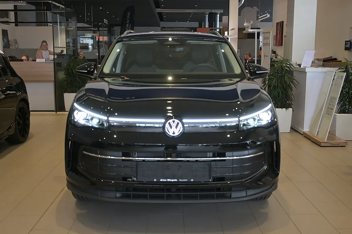 Volkswagen Tiguan 2026 photo 2