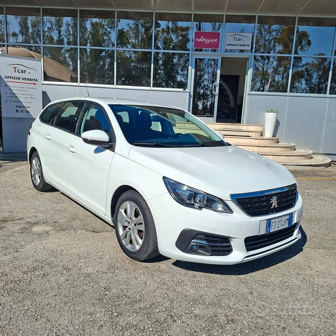 Peugeot 308 2019 photo 2