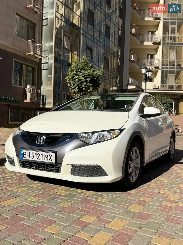 Honda Civic 2012 photo 2