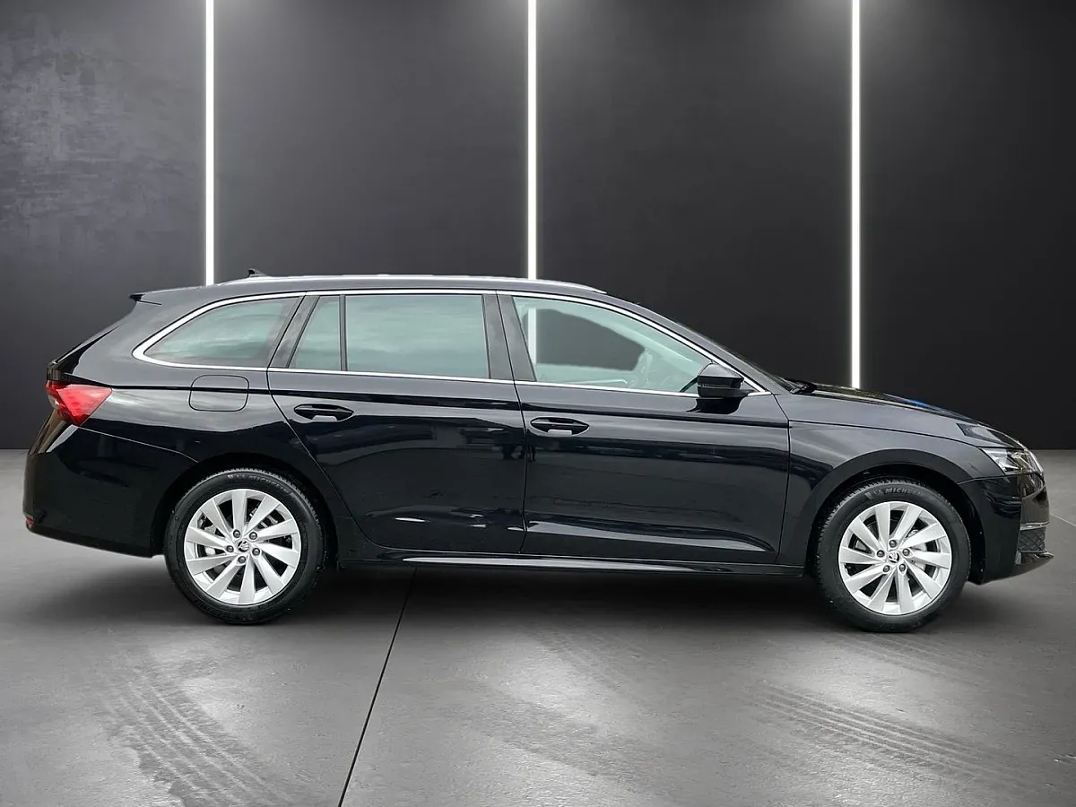 Skoda Octavia 2025 photo 3