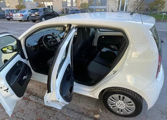 Volkswagen Up 2015 photo 4