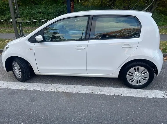 Volkswagen Up 2015 photo 2