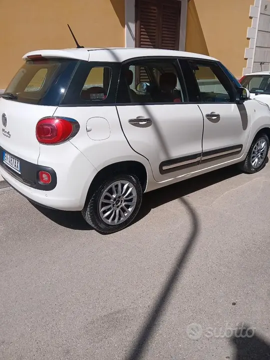 Fiat 500L 2014 photo 2