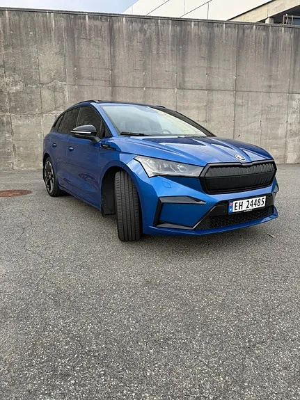 Skoda Enyaq 2023 photo 4