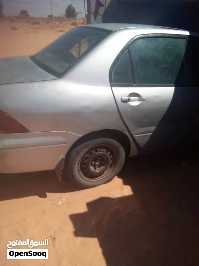 Mitsubishi Lancer 2005 photo 2