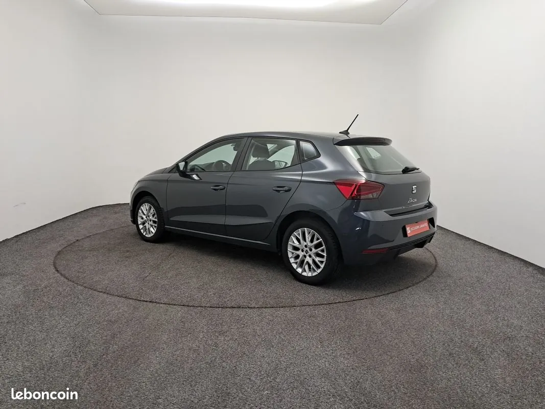 Seat Ibiza 2024 photo 3