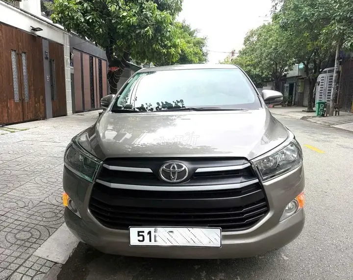 Toyota Innova 2019 photo 2