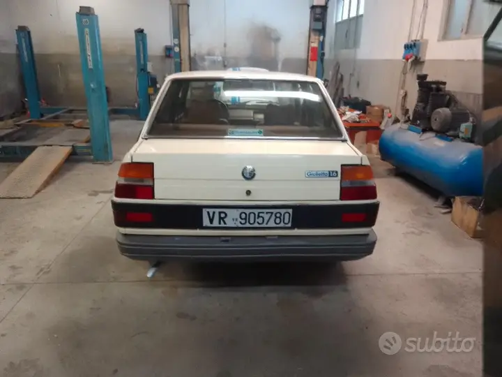 Alfa Romeo Giulietta 1980 photo 4
