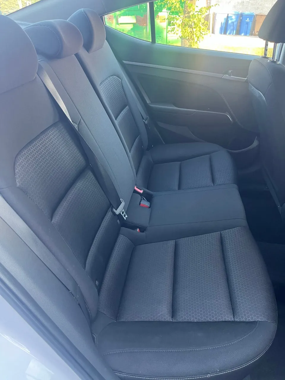 Hyundai Elantra 2017 photo 2