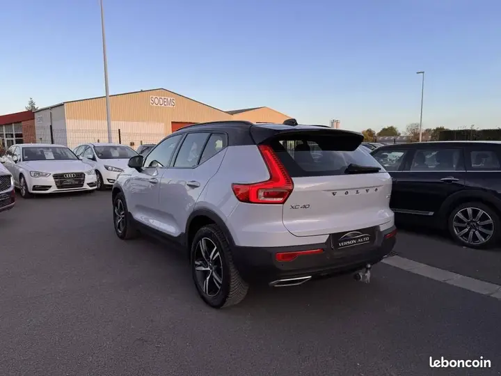 Volvo Xc40 2019 photo 3