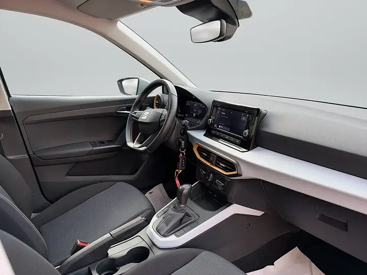 Seat Arona 2024 photo 3