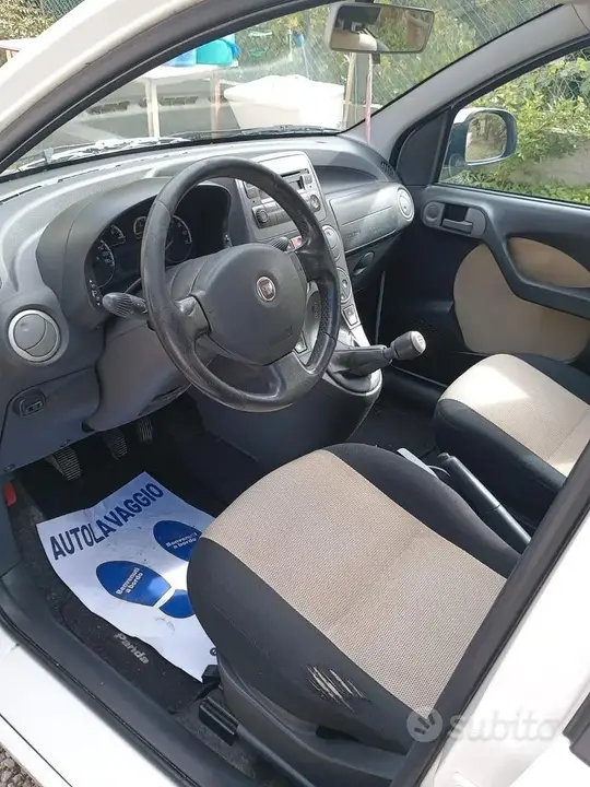 Fiat Panda 2010 photo 4