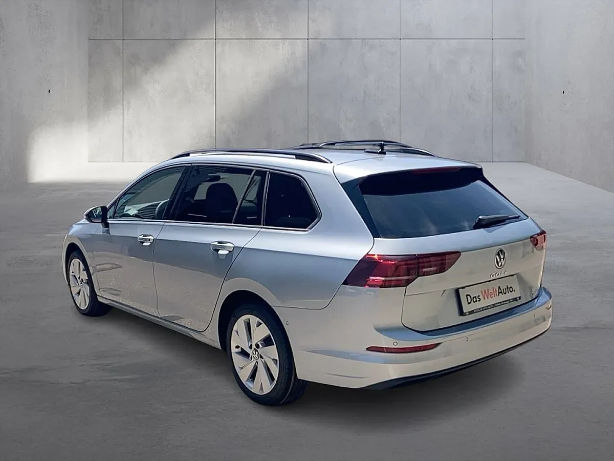 Volkswagen Golf 2026 photo 3