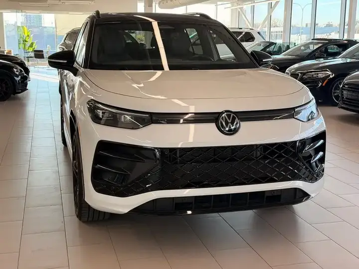 Volkswagen Tiguan 2026 photo 2