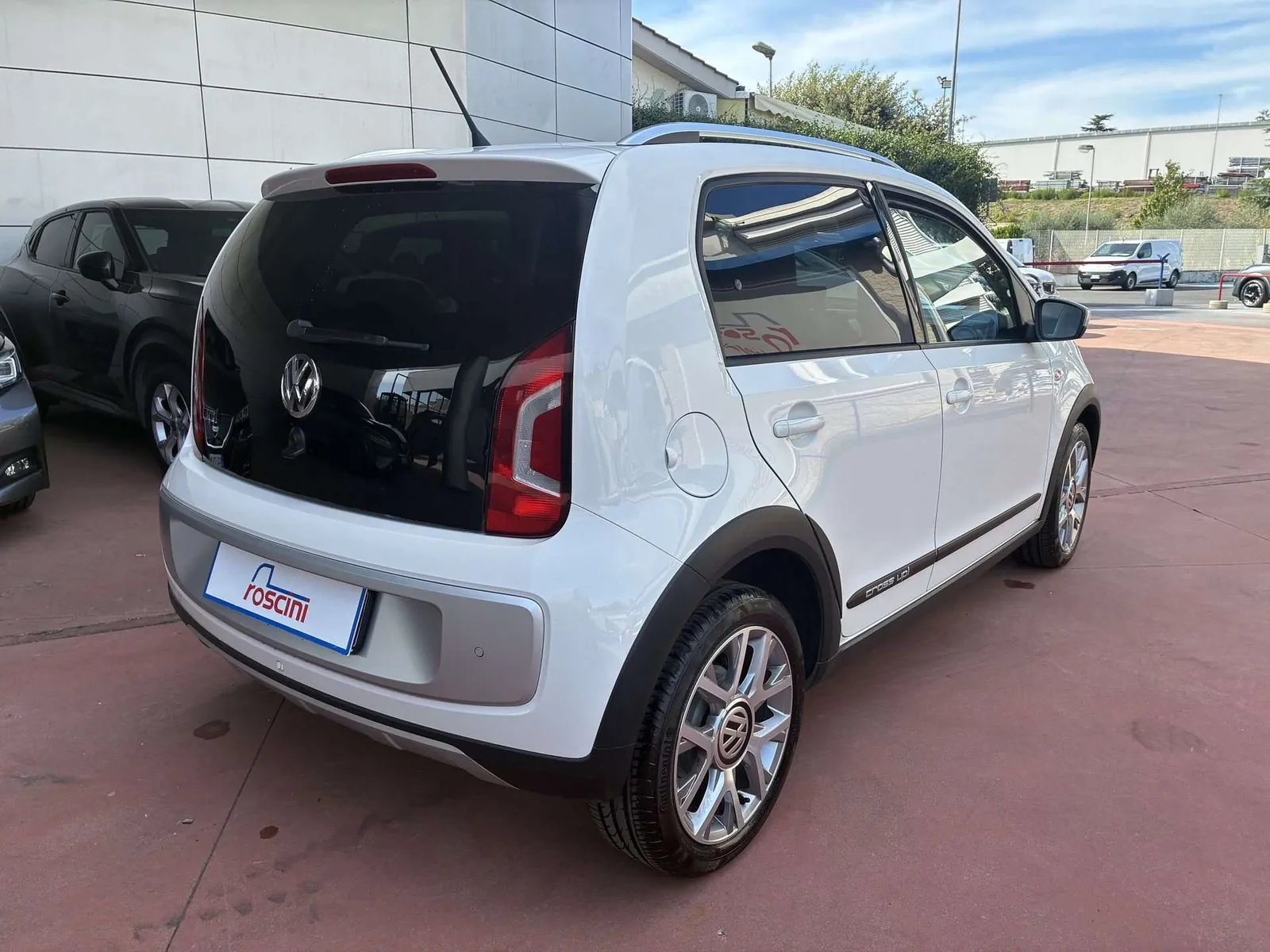 Volkswagen Up 2015 photo 4