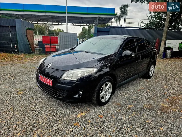 Renault Megane 2010 photo 2