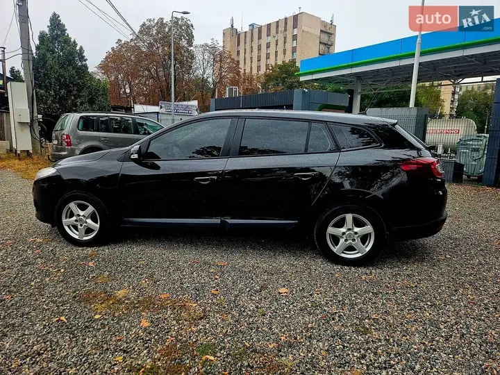 Renault Megane 2010 photo 5
