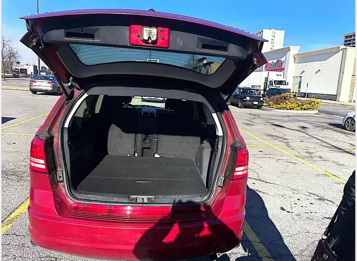Dodge Journey 2010 photo 2