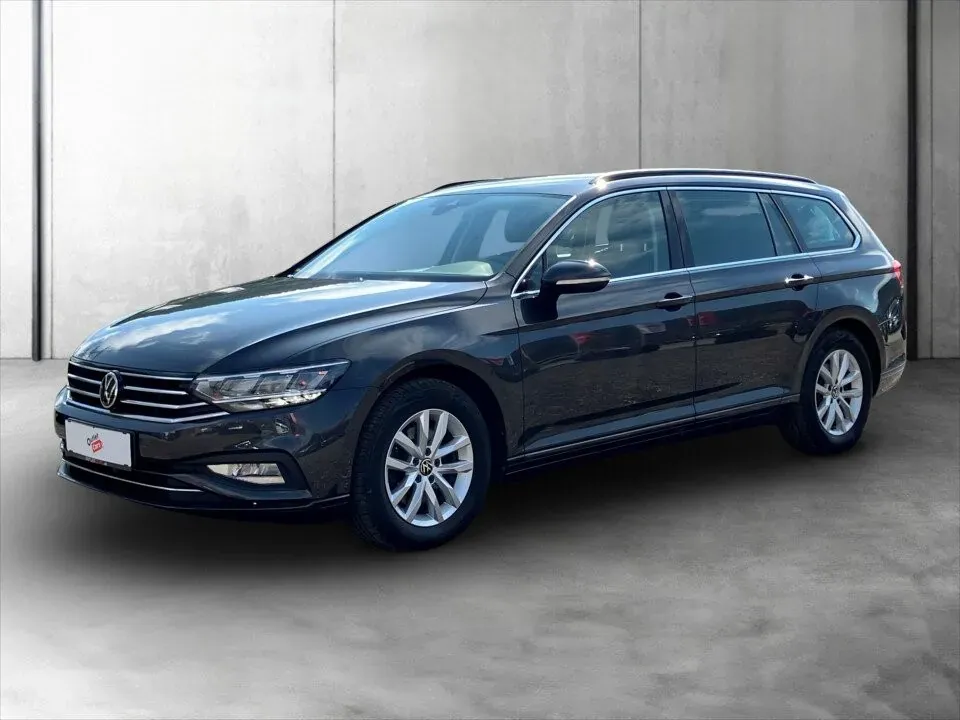 Volkswagen Passat 2022 photo 2