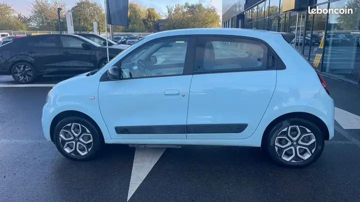 Renault Twingo 2023 photo 2