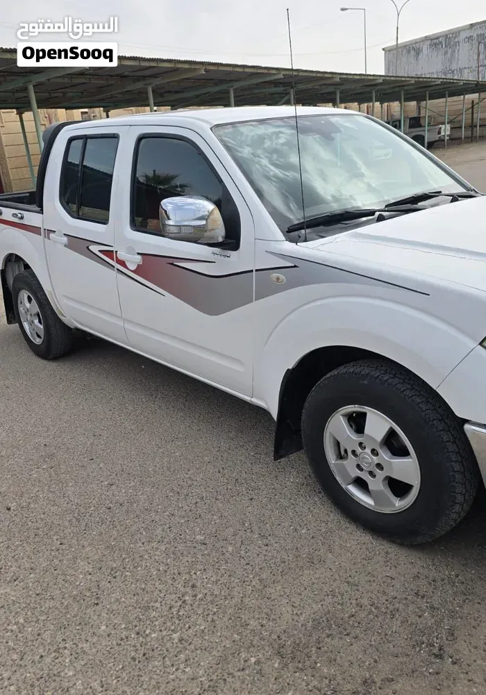 Nissan Navara 2014 photo 2