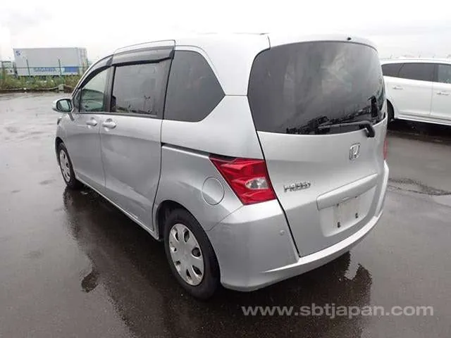 Honda Freed G 2009 photo 3