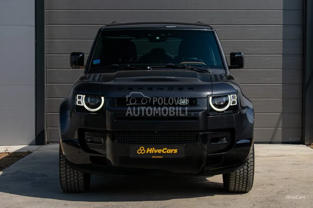 Land Rover Defender 2024 photo 2