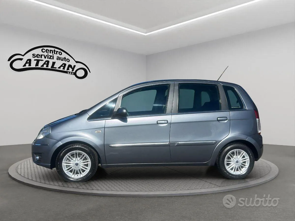 Lancia Musa 2010 photo 2