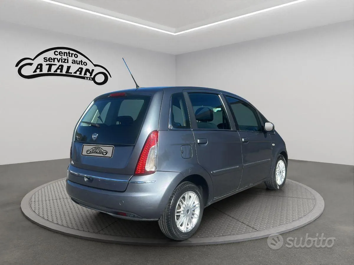 Lancia Musa 2010 photo 5