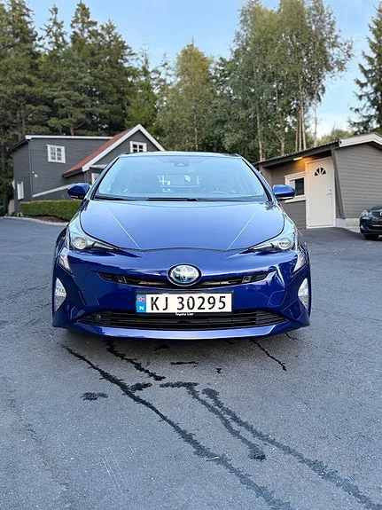Toyota Prius 2017 photo 3
