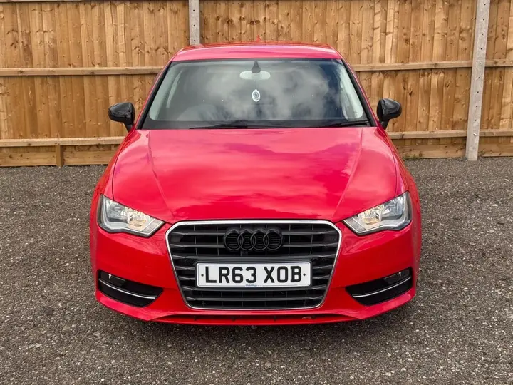 Audi A3 2013 photo 2