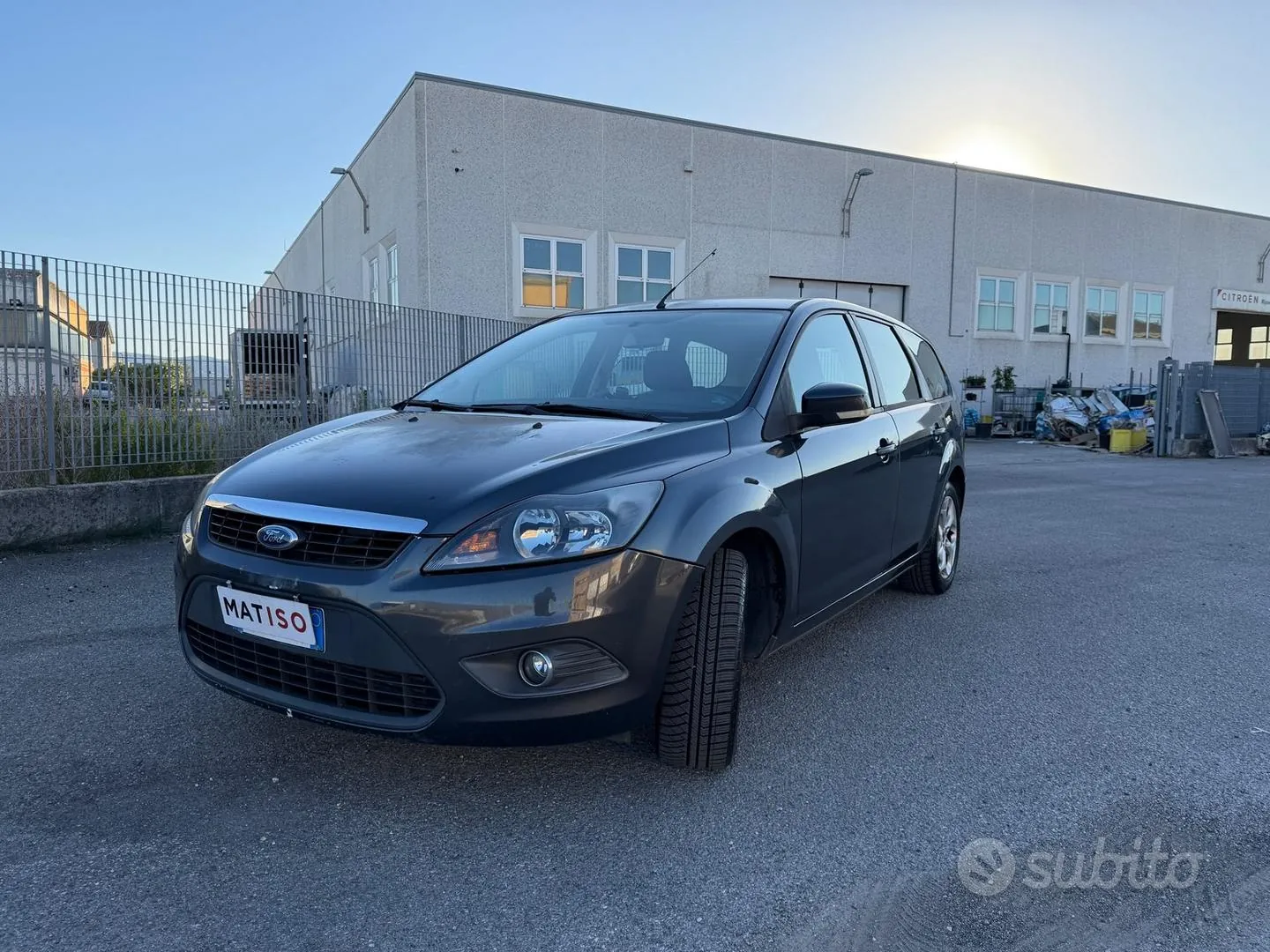 Ford Focus 2010 photo 3