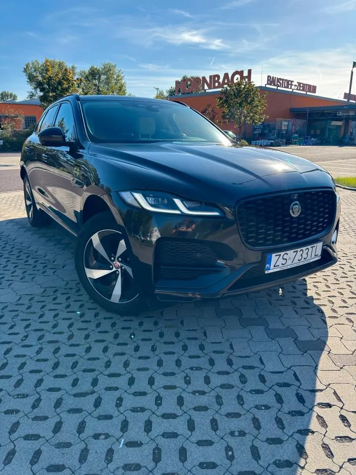 Jaguar F-Pace