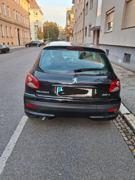Peugeot 206 2010 photo 3