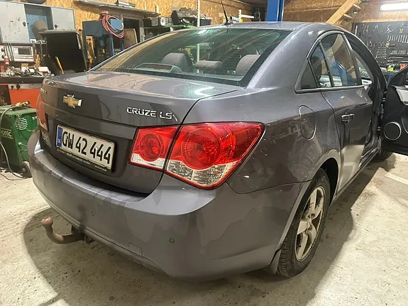 Chevrolet Cruze 2012 photo 3