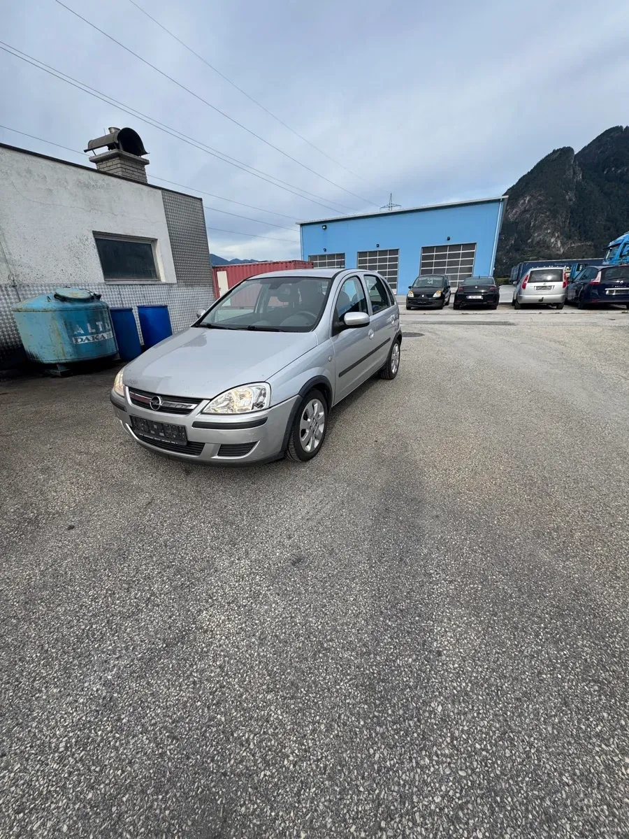 Opel Corsa 2005 photo 2