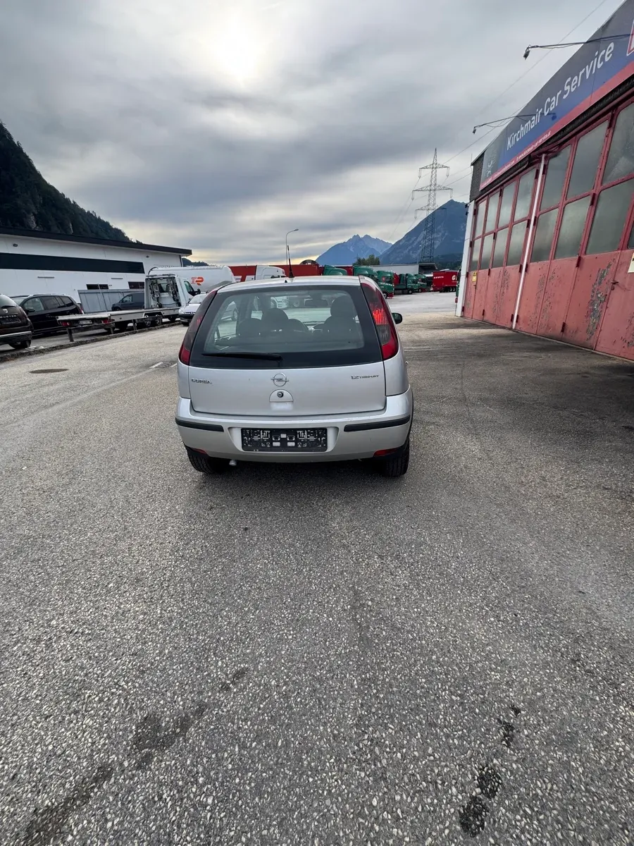 Opel Corsa 2005 photo 3