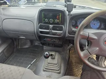 Nissan Navara 2010 photo 5