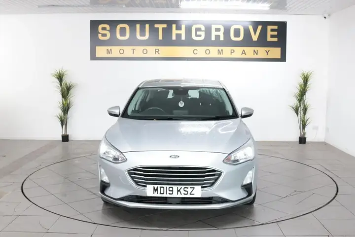 Ford Focus 2019 photo 2