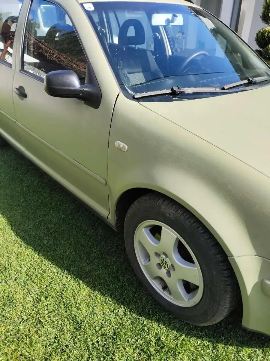Volkswagen Golf 2005 photo 2