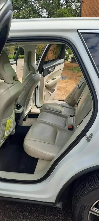 Volvo Xc60 2019 photo 4