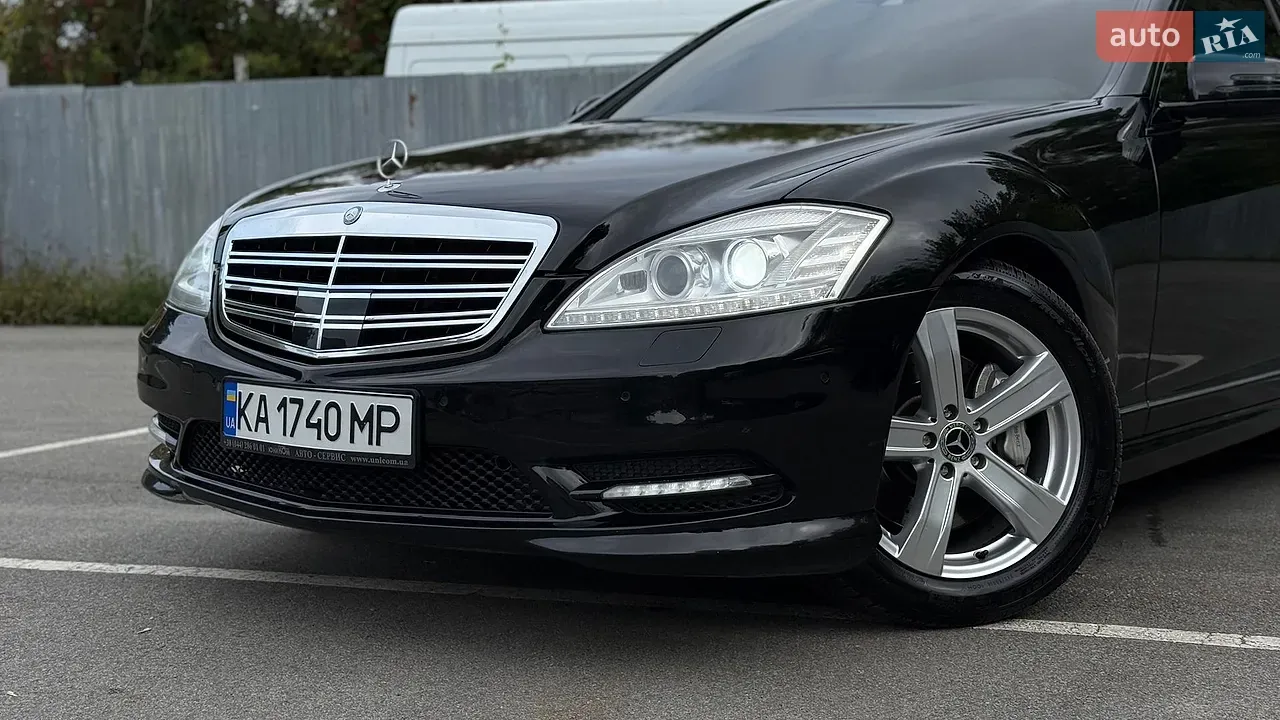 Mercedes-Benz S-Class 2010 photo 3