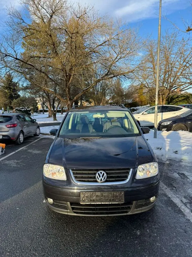 Volkswagen Touran 2006 photo 3