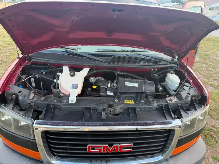 GMC Savana 2009 photo 5