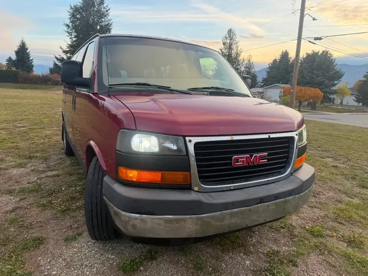 GMC Savana