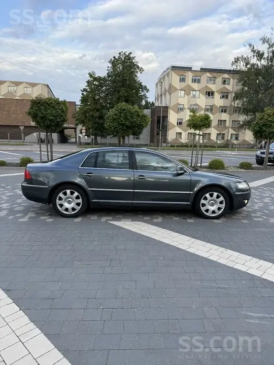 Volkswagen Phaeton 2005 photo 5